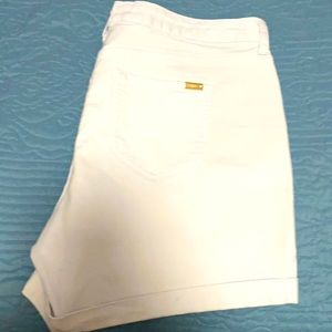 Jennifer Lopez boyfriend short Sz 16